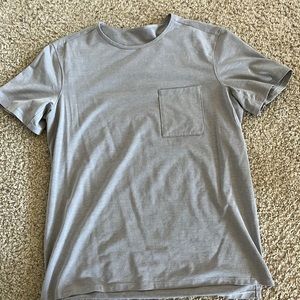 Men’s casual lululemon everyday pocket t